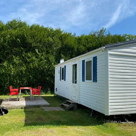Domaine De L'aumône Camping 3*