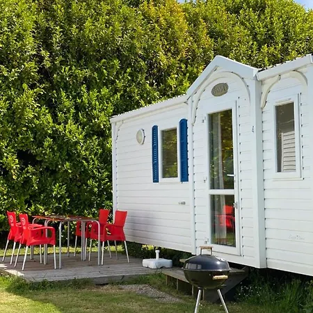 Domaine De L'aumône Camping Cherrueix