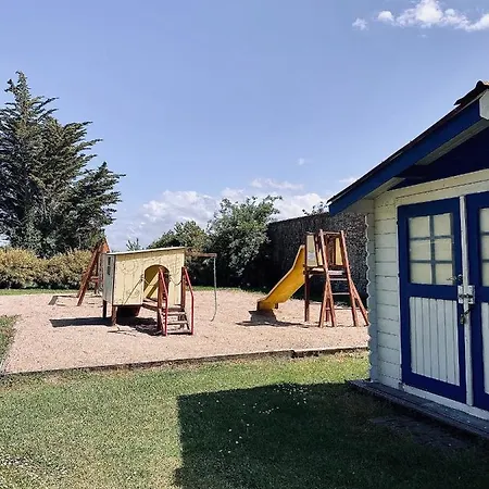 Domaine De L'aumône Camping 3*
