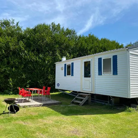 Domaine De L'aumône Camping 3*
