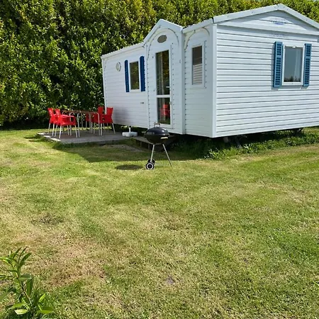 Camping Domaine De L'aumône Cherrueix